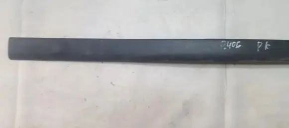Peugeot 406 Front door trim (molding) 96164537