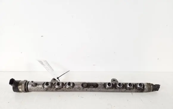 Volvo V60 Fuel main line pipe
