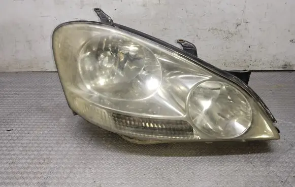 Toyota Avensis Verso Headlight/headlamp