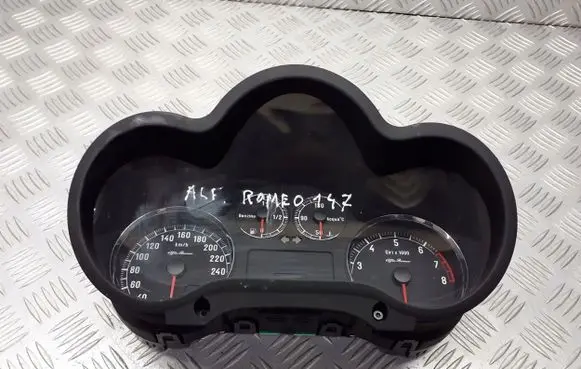 Alfa Romeo 147 Tachometer 156071225