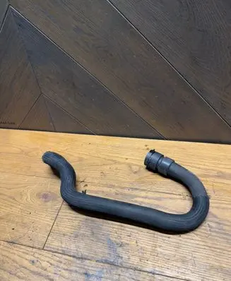 Volvo XC60 Engine coolant pipe/hose 30757462