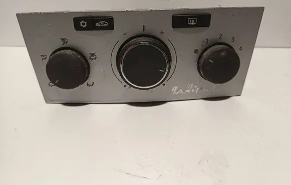 Opel Zafira B Climate control unit 13308174 09092009 901513140002