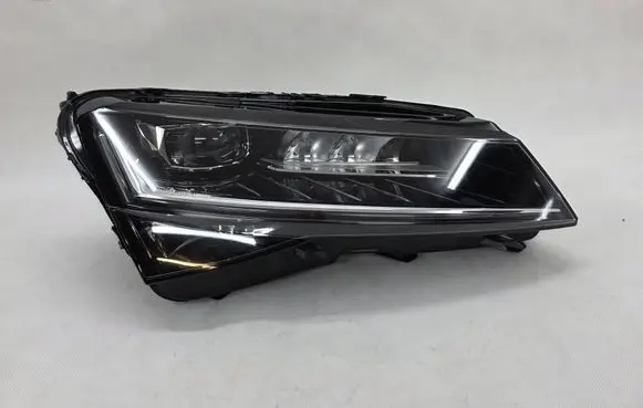 Skoda Superb B8 (3V) Headlight/headlamp 3V1941016D