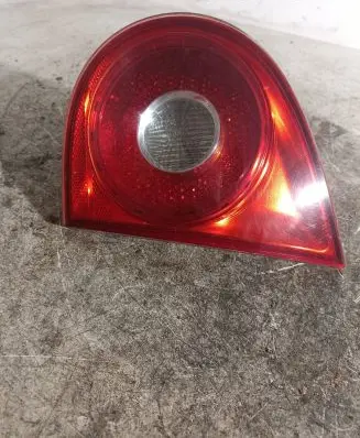 Volkswagen Golf V Tailgate rear/tail lights 7K6945101