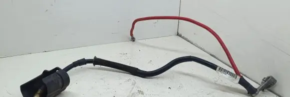Volkswagen PASSAT B6 Positive cable (battery) 1K0971228L