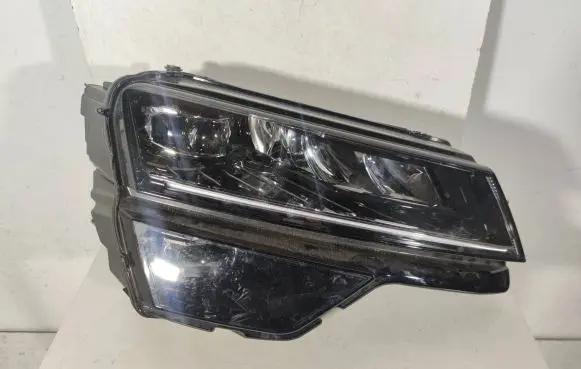 Skoda Karoq Headlight/headlamp 57B941016D 0021590702