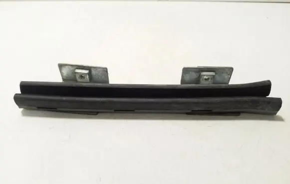 Opel Zafira C Rear door windshield rail 20929144