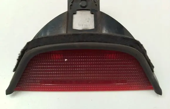 BMW 5 E39 Third/center stoplight 8360568