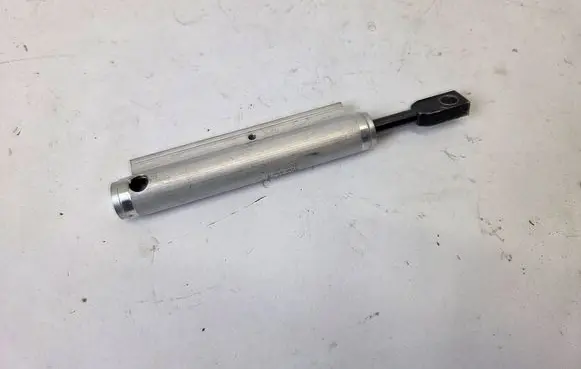 Saab 9-3 Ver2 Convertible roof lock latch cylinder 1738-030-A