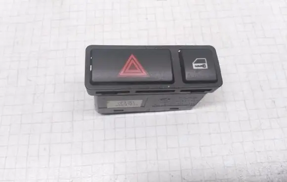 BMW 3 E46 Hazard light switch 61318368920