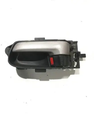 Suzuki Grand Vitara II Front door interior handle 