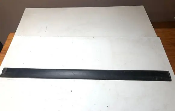 Opel Frontera B Front door trim (molding) 
