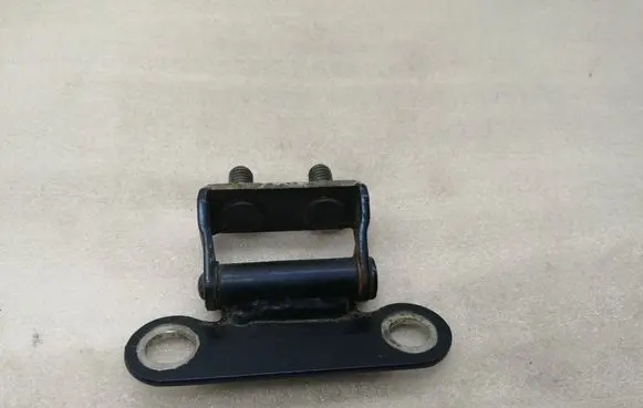 Toyota Corolla Verso AR10 Tailgate/trunk/boot hinge 6881002020