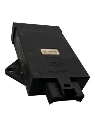 Ford Mondeo Mk III Window wiper relay 3S7T3F856AB
