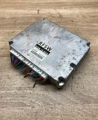 Mazda Premacy Engine control unit/module ECU 2758006300 RF5W18881A RF5W