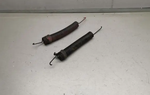 Ford Sierra Tailgate/trunk/boot tension spring 