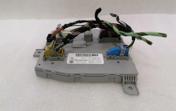Mercedes-Benz C W205 Comfort/convenience module A2059006330
