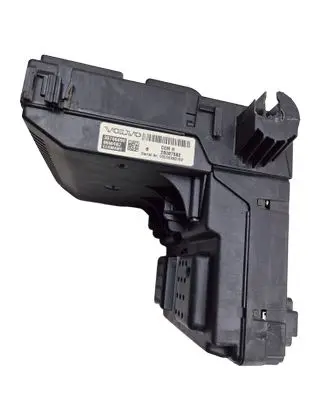 Volvo XC90 Fuse module 30786890 28087582 00006888152
