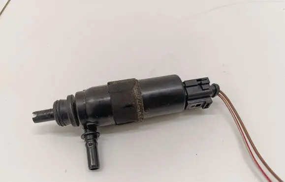 Audi A5 Sportback 8TA Windscreen/windshield washer pump 8K0955681