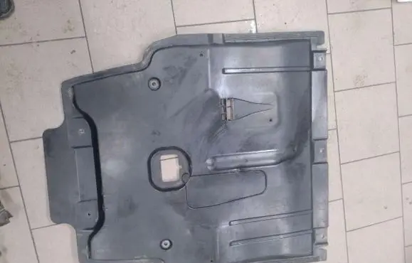 Mercedes-Benz B W246 W242 Engine splash shield/under tray A2465200123