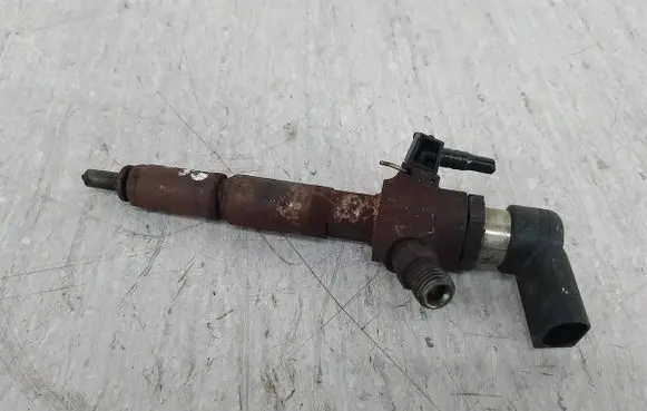 Fuel injector