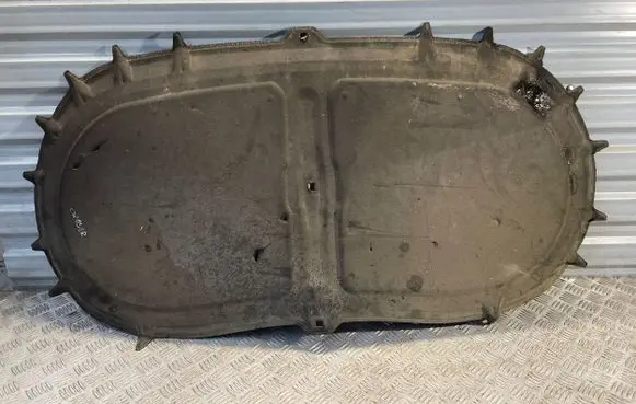 Engine bonnet/hood sound/heat insulation
