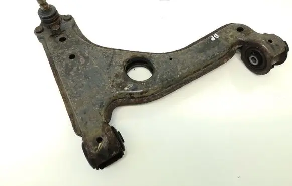 Opel Zafira B Front lower control arm/wishbone 09228466