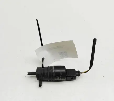 Mercedes-Benz CLS C218 X218 Windscreen/windshield washer pump A2218690121