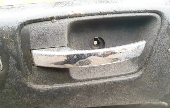 Chrysler 300 - 300C Rear door interior handle 100010708