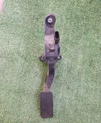 Hyundai i30 Accelerator throttle pedal 32700G4200