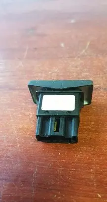 Land Rover Discovery Central locking switch button YUF101790