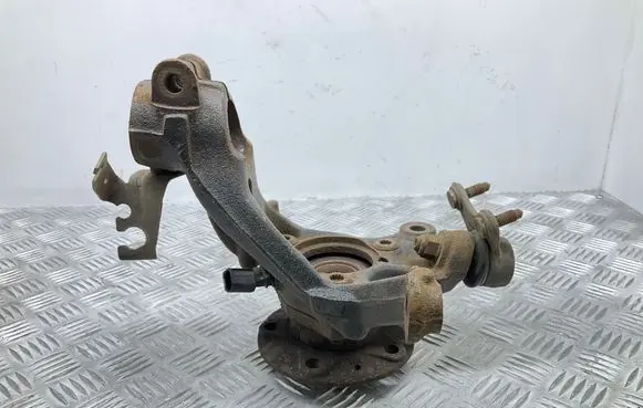 Volkswagen Golf Sportsvan Front wheel hub spindle knuckle 5Q0255R WHT003861