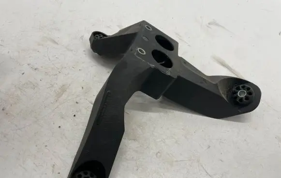 BMW 1 F40 ABS pump bracket 6851604
