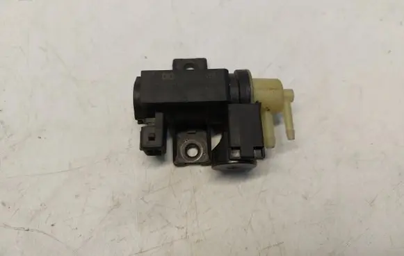 Renault Master III Valve vacuum 8200790180JLK01