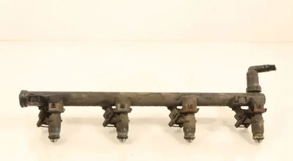 Renault Megane II Fuel main line pipe 8200139674C