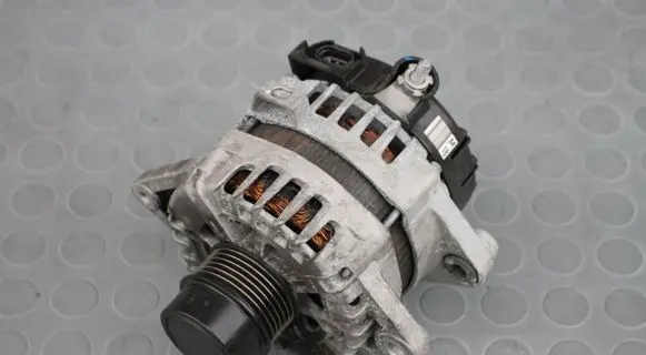 KIA Sportage Generator/alternator 37300