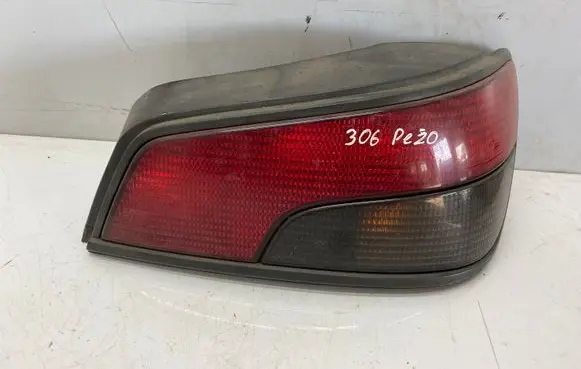 Peugeot 306 Rear/tail lights 