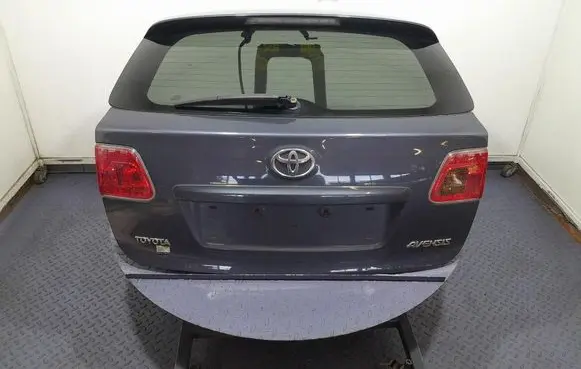 Toyota Avensis T270 Tailgate/trunk/boot lid