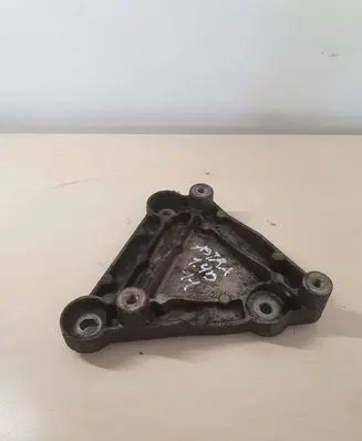 Opel Astra J Engine mounting bracket 365926901
