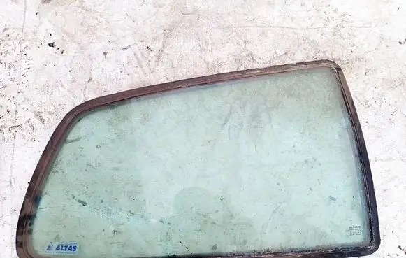 Renault Twingo I Rear side window as2