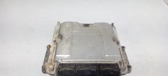 Renault Laguna II Engine control unit/module 0281010556 8200153946 8200095416