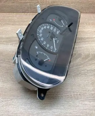 Mitsubishi Colt Speedometer (instrument cluster) MB899862 758950