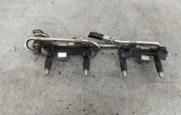 Audi A4 S4 B6 8E 8H Fuel main line pipe 
