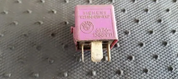 BMW 5 E39 Other relay 61361388911 61.36-1388911