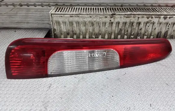 Ford C-MAX I Rear/tail lights