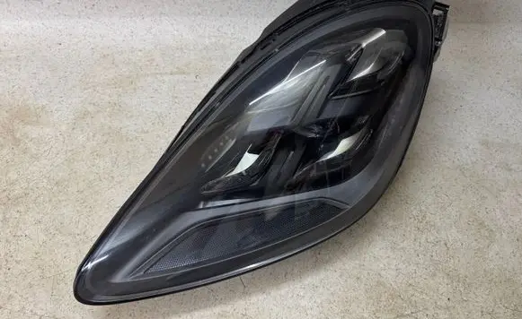 Porsche Cayenne (9Y0 9Y3) Headlight/headlamp 9Y0941035K