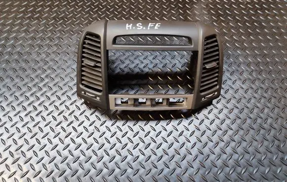 Hyundai Santa Fe Dash center air vent grill 974202B900