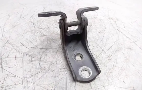 Honda Civic Front door upper hinge