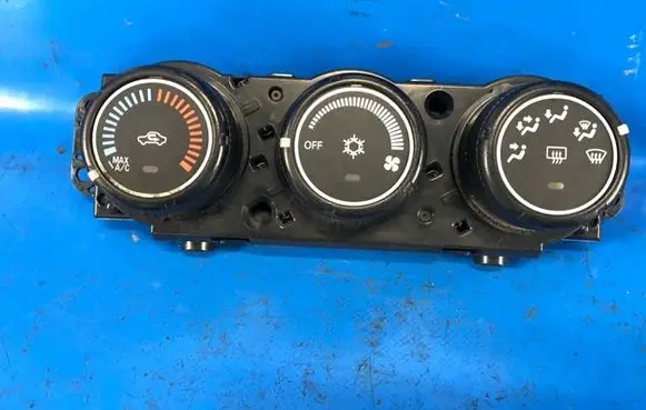 Mitsubishi Outlander Air conditioning/heating control unit 7820A073XA