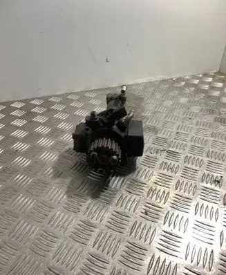 Skoda Superb B6 (3T) Fuel injection high pressure pump 03L130755E